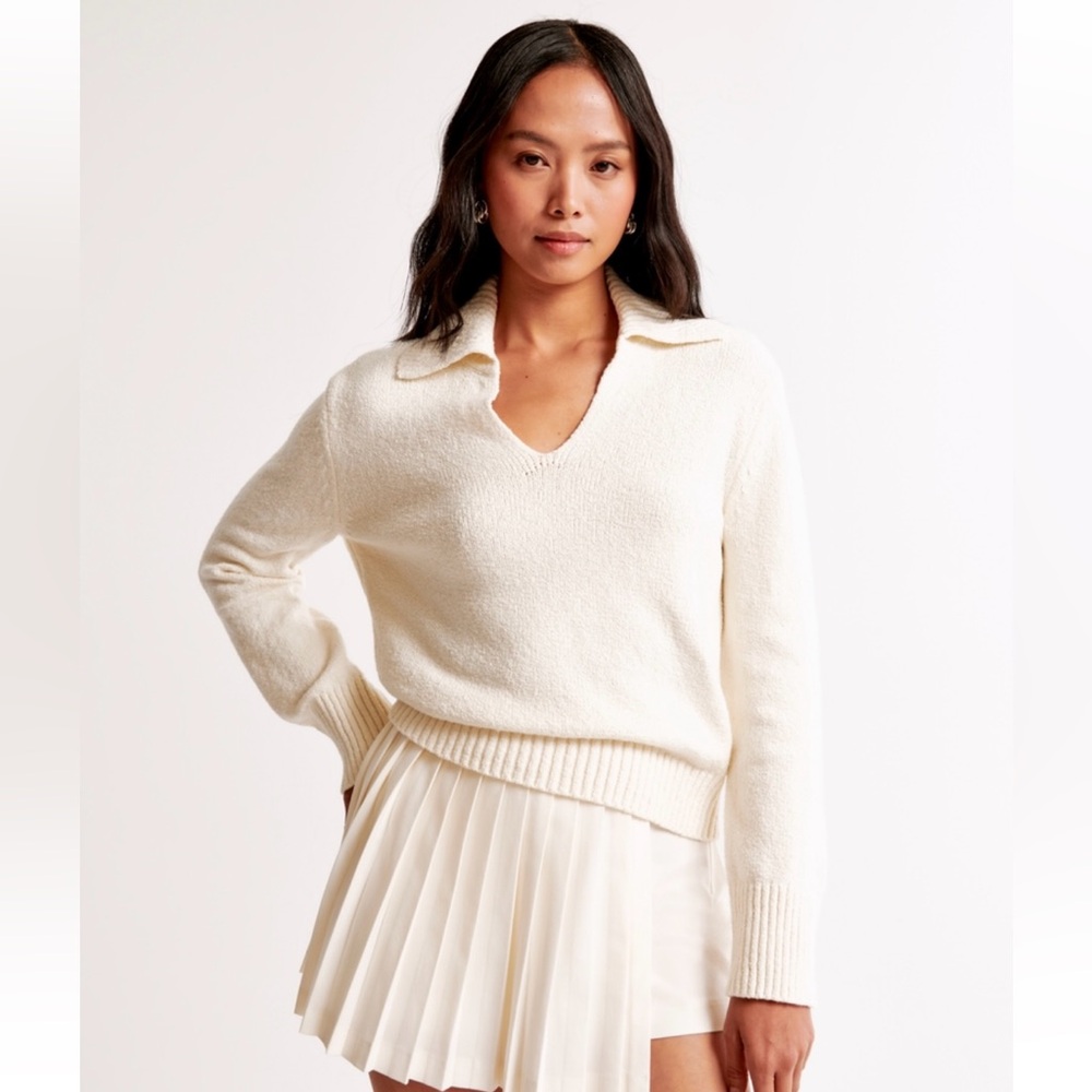 WOMENS Abercrombie cream textural notch-neck sweater- SMALL